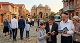 שלושה דורות במזוודה אחת: למה טיול מאורגן כשר הוא הפתרון המושלם לחופשה משפחתית?